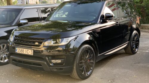 <img src="range-rover. Jpg" alt="Ренж Ровер 3Николаенко достался начальнику Шевченковского райотдела Одессы за помощь в освобождении Петра Николаенко, арестованного за похищение человека и разбойное нападение">
