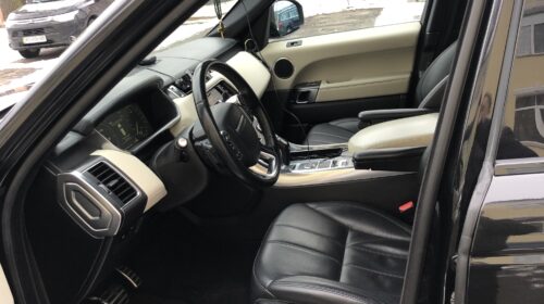 <img src="range-rover. Jpg" alt="Ренж Ровер Николаенко достался начальнику Шевченковского райотдела Одессы за помощь в освобождении Петра Николаенко, арестованного за похищение человека и разбойное нападение">